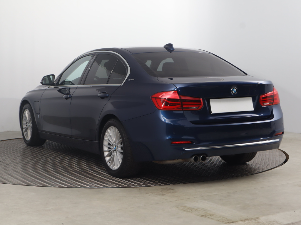 BMW 3