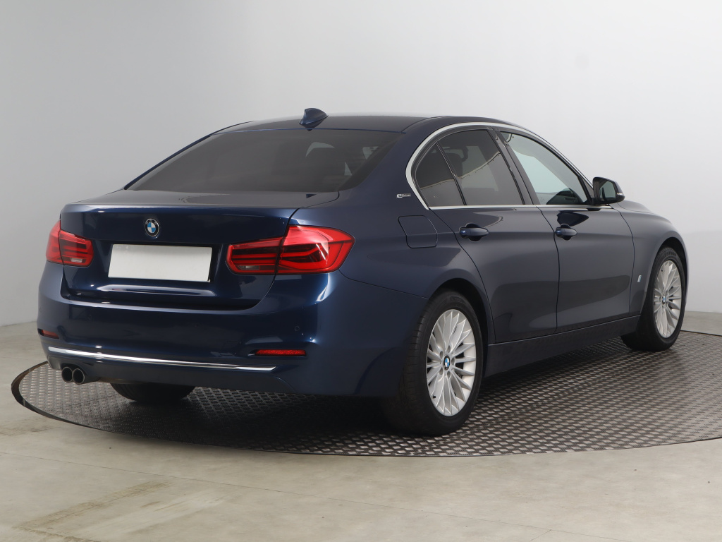 BMW 3