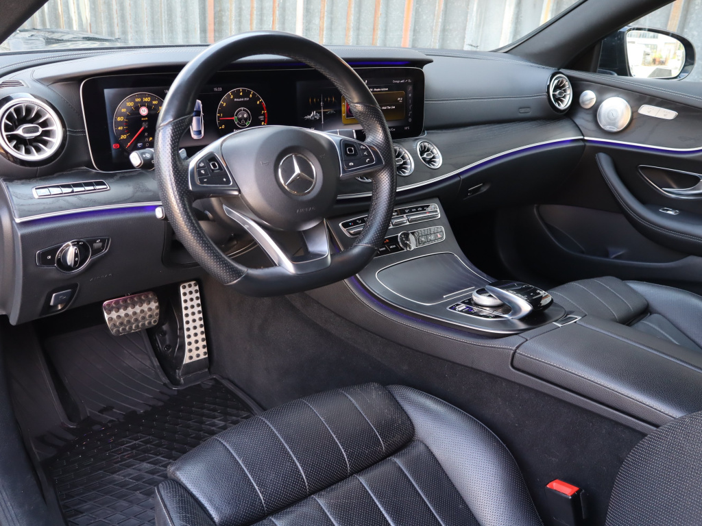 Mercedes-Benz E