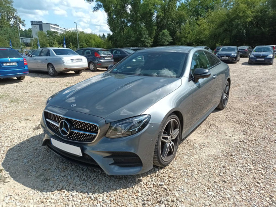 Mercedes-Benz E