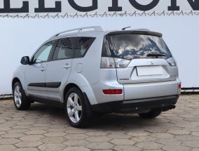 Mitsubishi Outlander - 2008