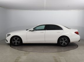 Mercedes-Benz E - 2019