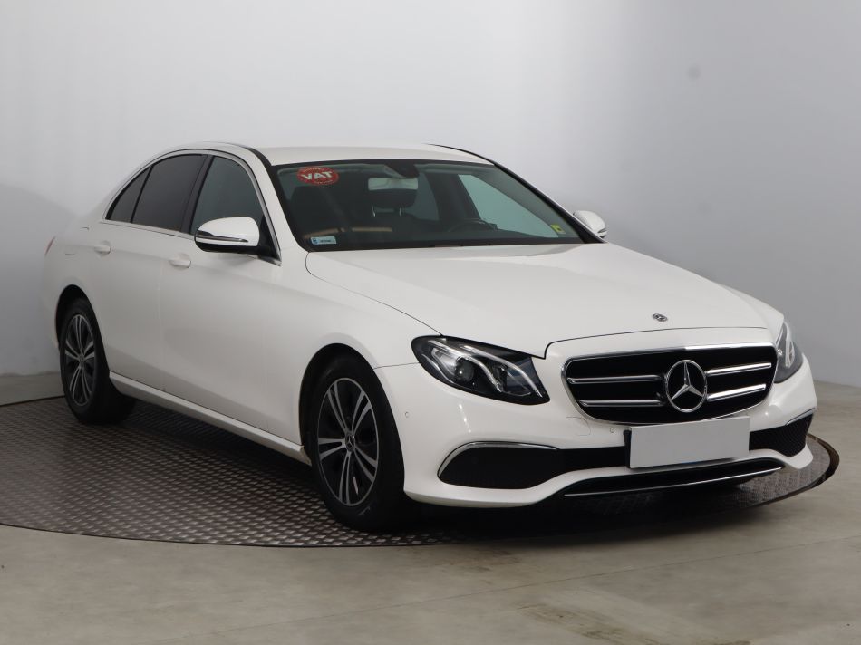 Mercedes-Benz E - 2019