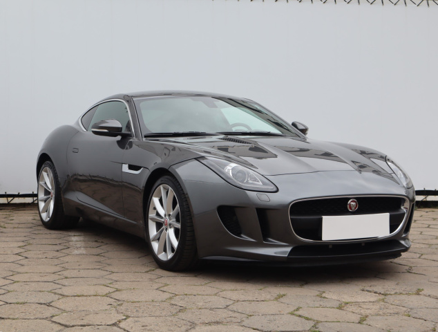Jaguar F-Type 2016