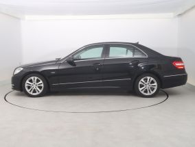 Mercedes-Benz E - 2010