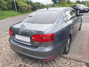Volkswagen Jetta - 2014