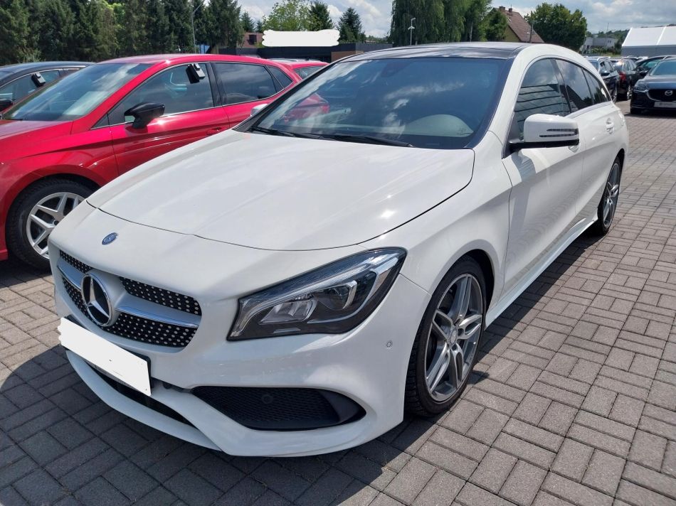 Mercedes-Benz CLA - 2016