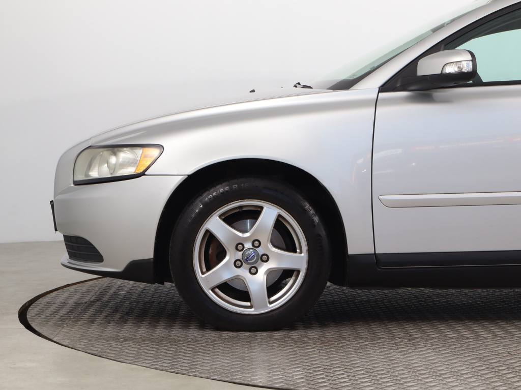 Volvo S40