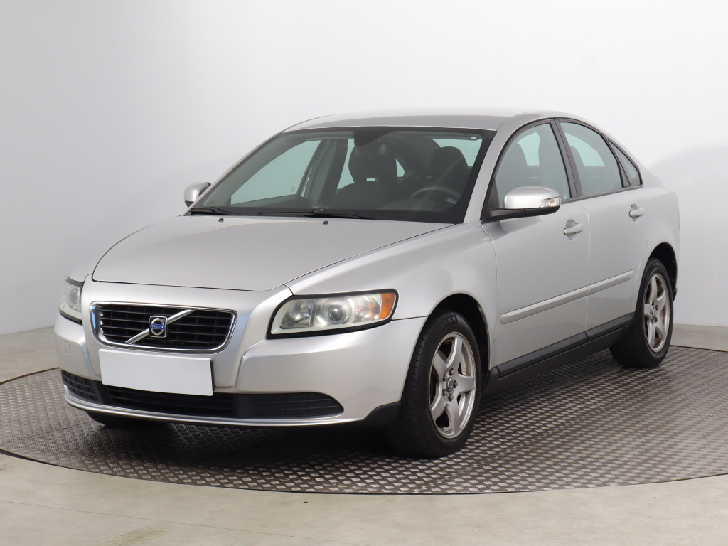 Volvo S40