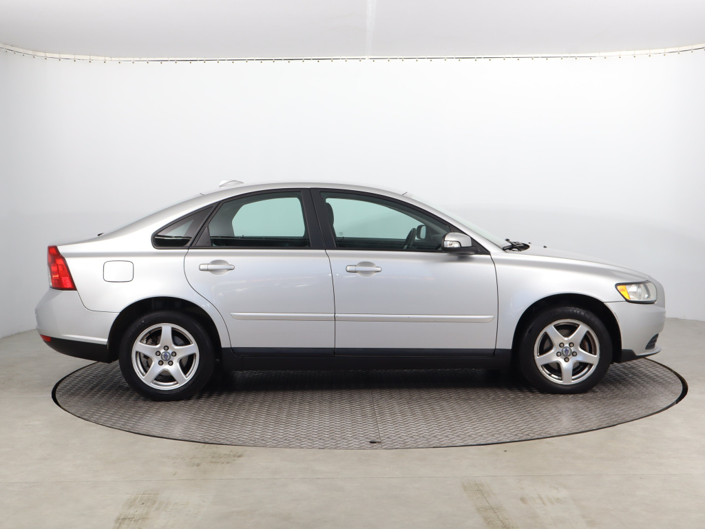 Volvo S40