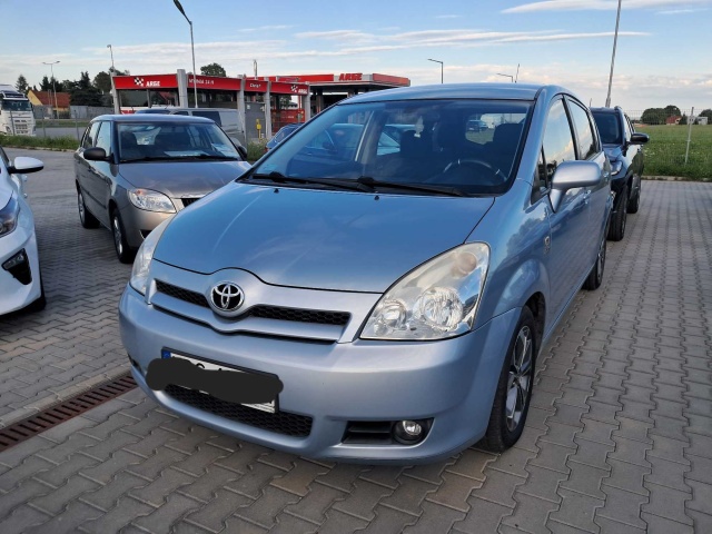 Toyota Corolla Verso 2005