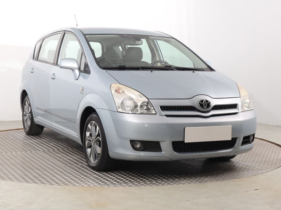 Toyota Corolla Verso - 2005