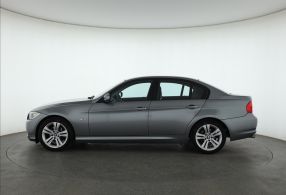 BMW 3 - 2010