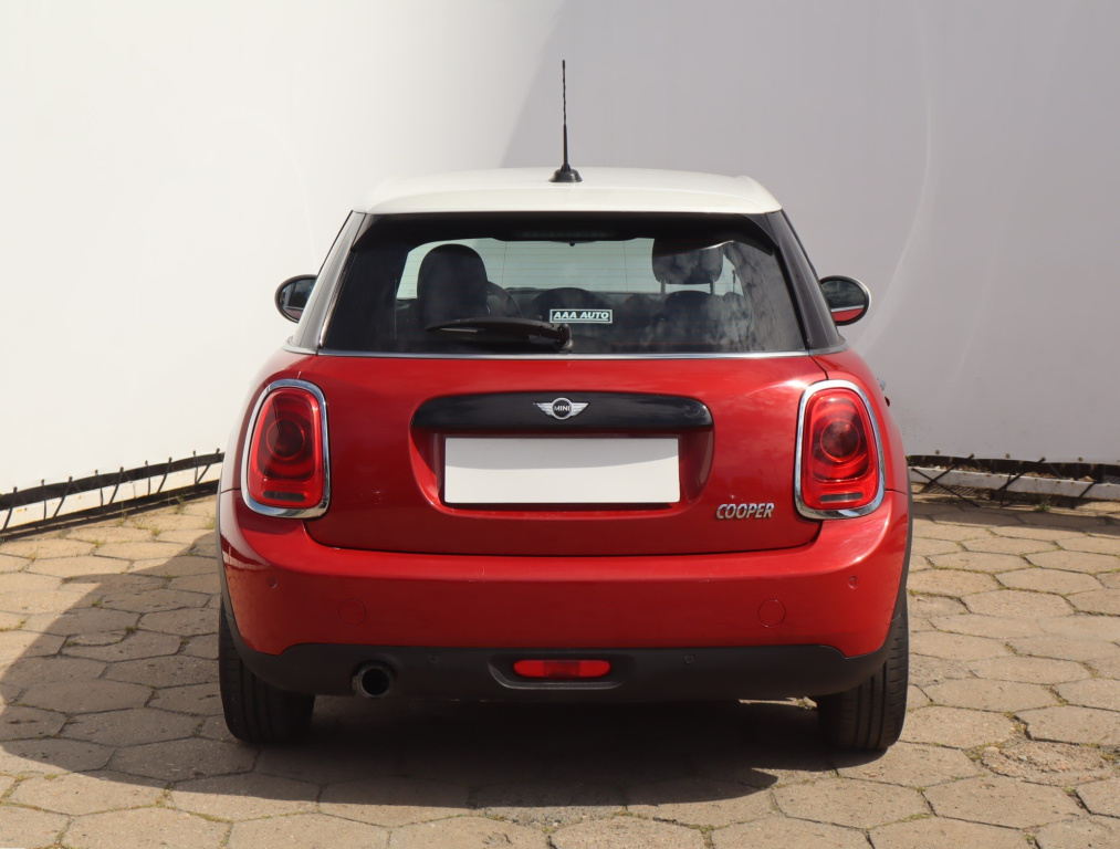 MINI 5-door
