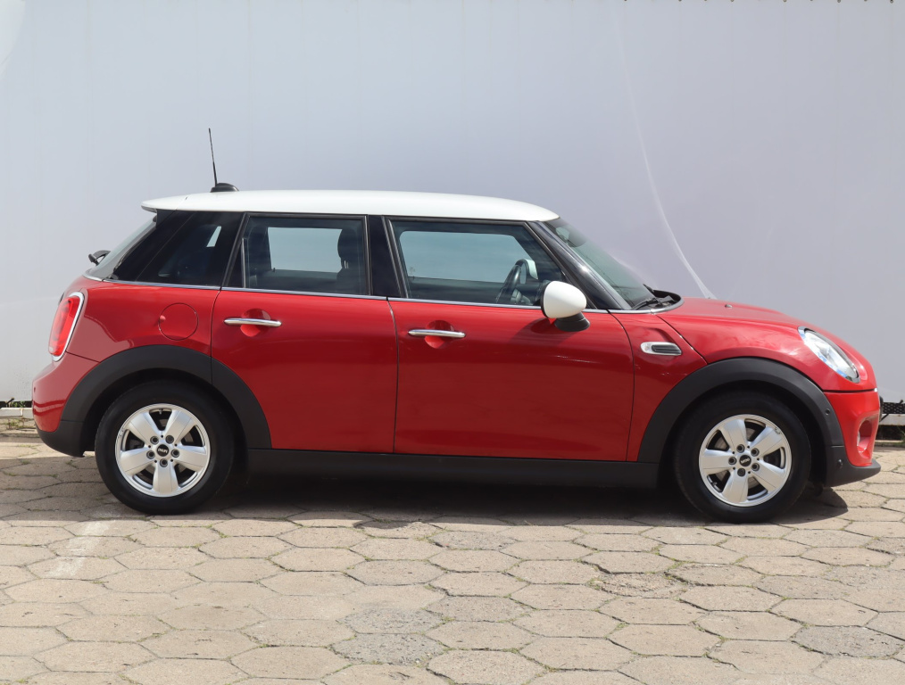 MINI 5-door