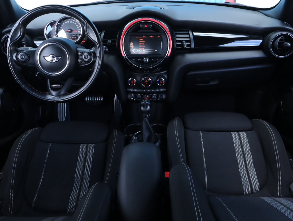 MINI 5-door