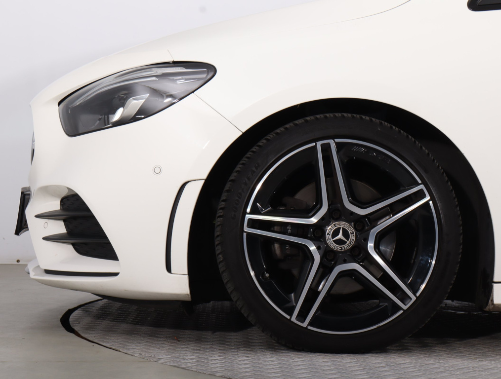 Mercedes-Benz B