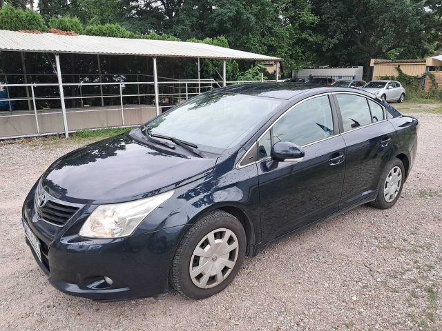 Toyota Avensis 2011