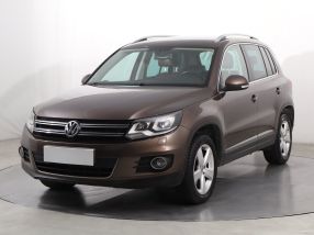 Volkswagen Tiguan - 2012