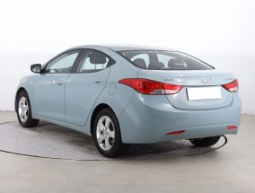 Hyundai Elantra - 2013