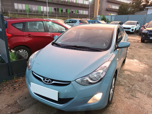 Hyundai Elantra 2013