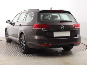 Volkswagen Passat - 2015