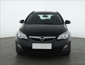 Opel Astra - 2012