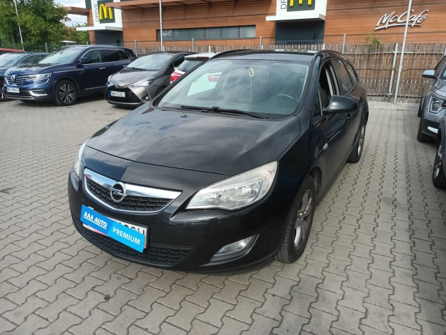 Opel Astra 2012