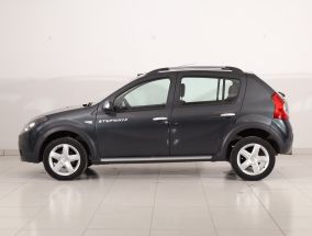 Dacia Sandero - 2010