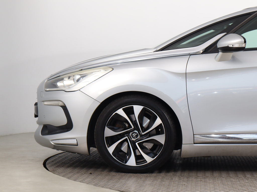 Citroen DS5