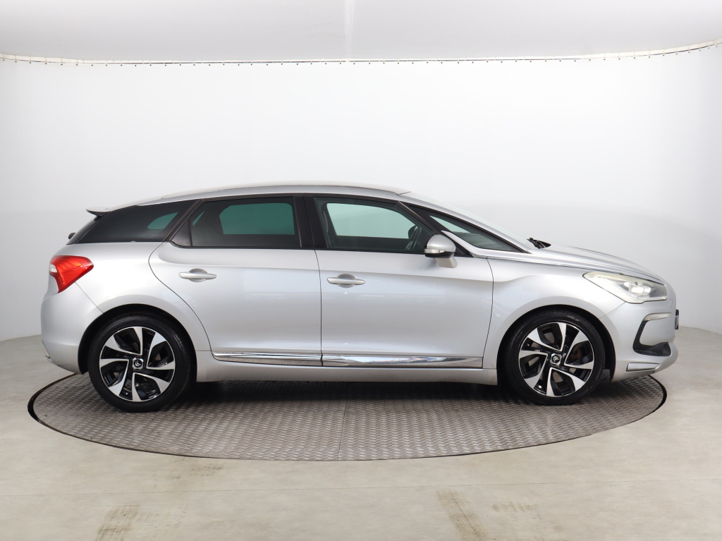 Citroen DS5