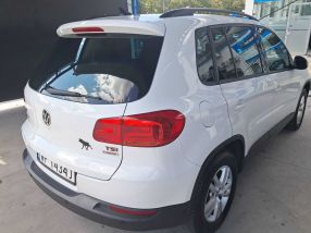 Volkswagen Tiguan - 2013