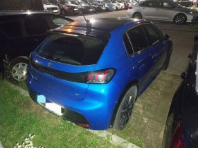 Peugeot 208 - 2021