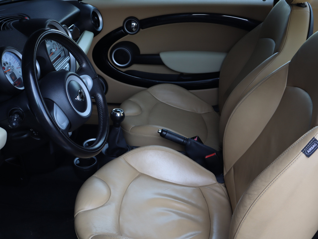 MINI 3-door