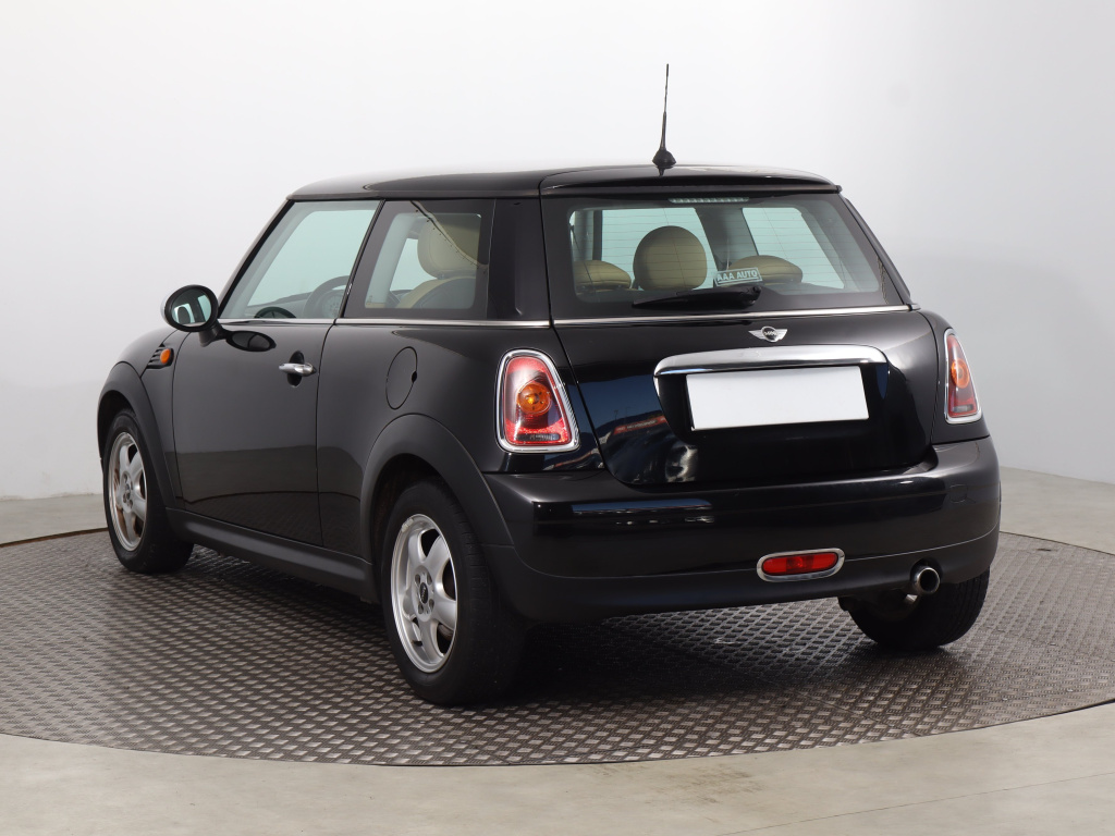 MINI 3-door