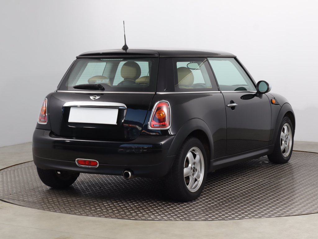 MINI 3-door