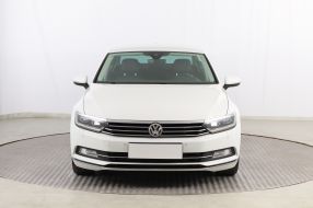 Volkswagen Passat - 2016