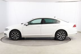 Volkswagen Passat - 2016