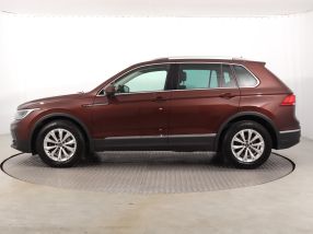 Volkswagen Tiguan - 2020