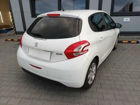 Peugeot 208 - 2014