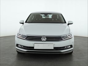 Volkswagen Passat - 2015