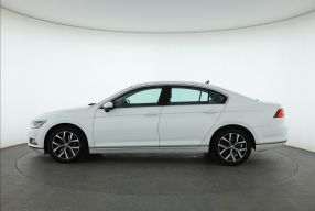 Volkswagen Passat - 2015