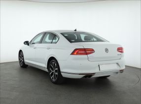 Volkswagen Passat - 2015
