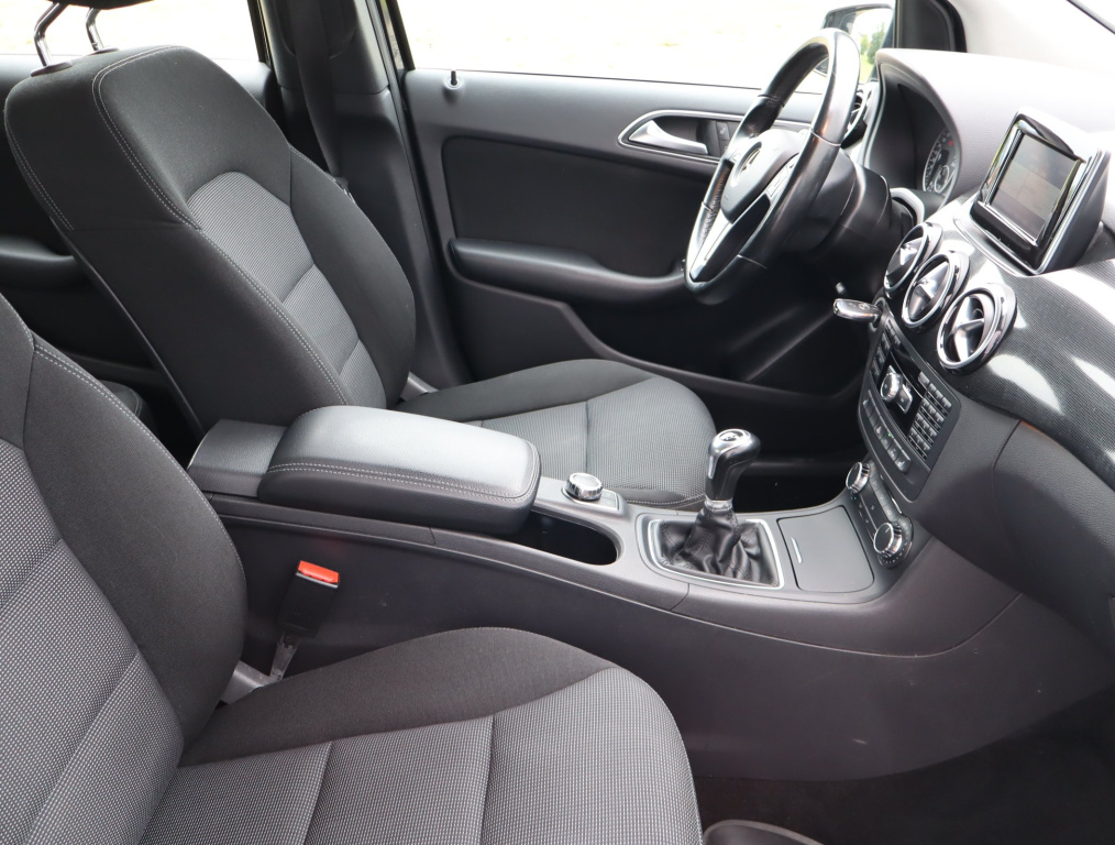 Mercedes-Benz B