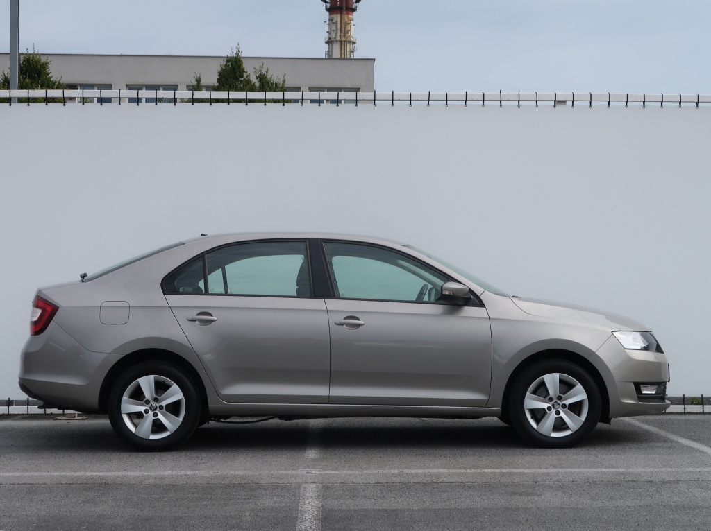 Škoda Rapid