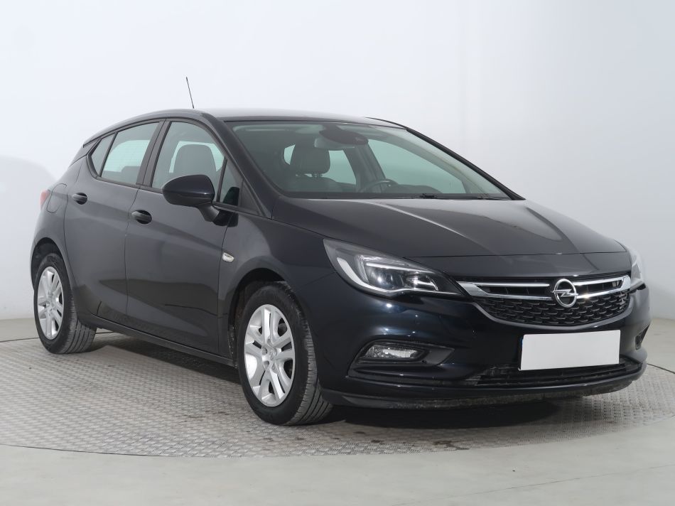 Opel Astra - 2019