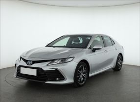 Toyota Camry - 2021