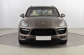 Porsche Cayenne - 2013