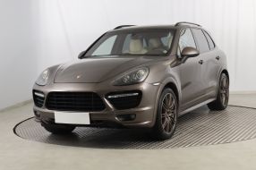 Porsche Cayenne - 2013