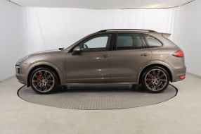 Porsche Cayenne - 2013